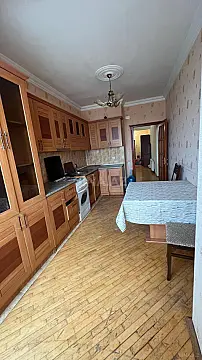 Kirayə verilir 3 otaqlı mənzil 140 m²