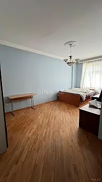 Kirayə verilir 3 otaqlı mənzil 140 m²