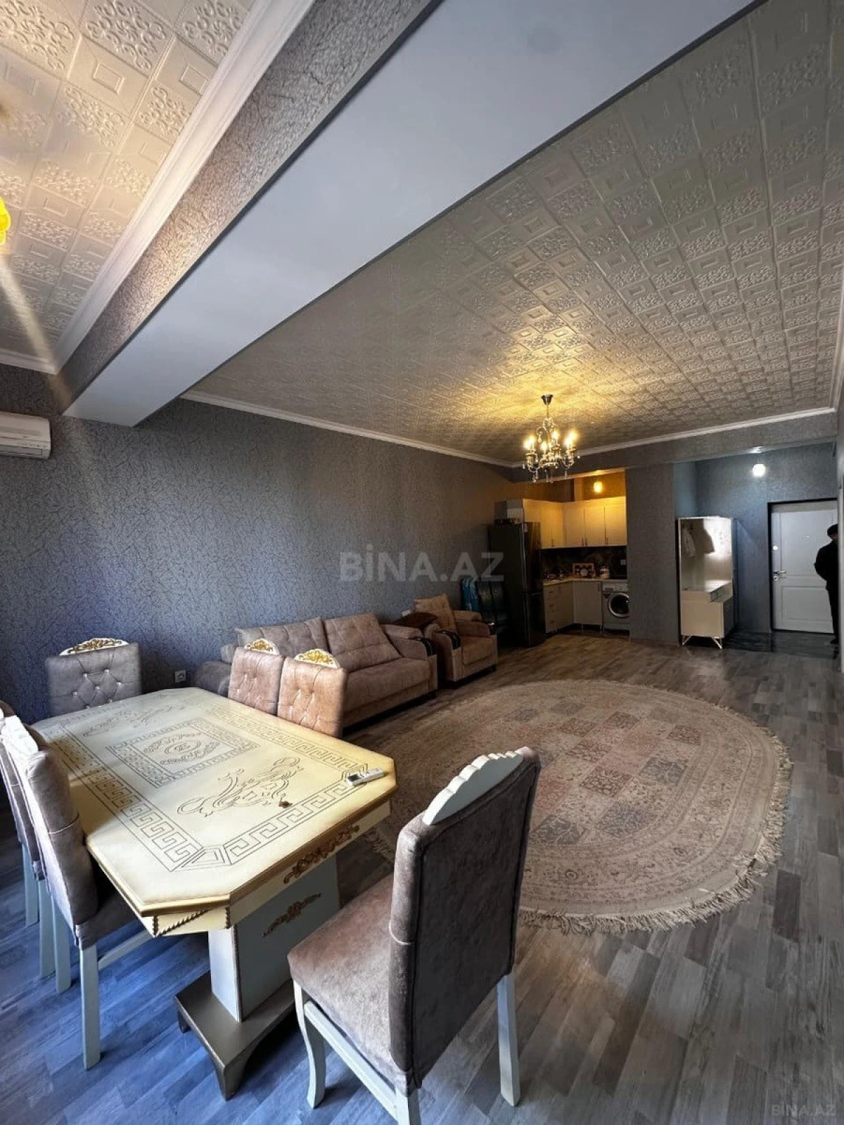 Kirayə verilir 2 otaqlı mənzil 78 m²