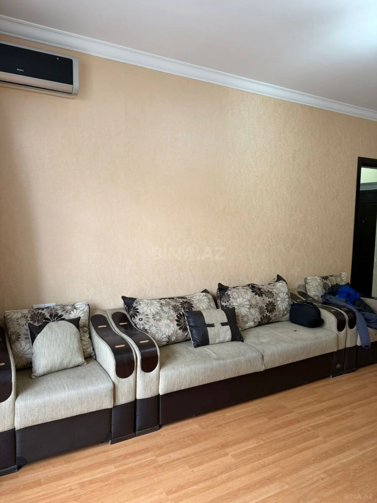 Satılır 2 otaqlı mənzil 66 m²