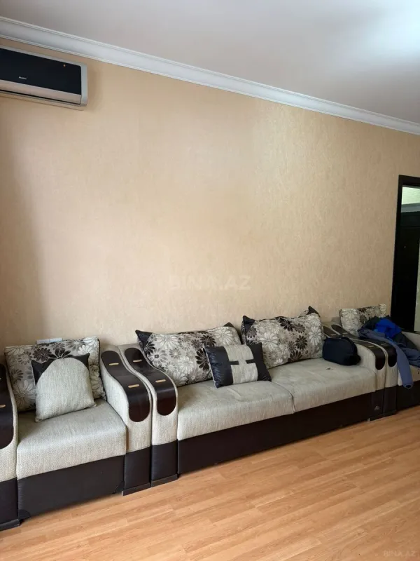 Satılır 2 otaqlı mənzil 66 m²