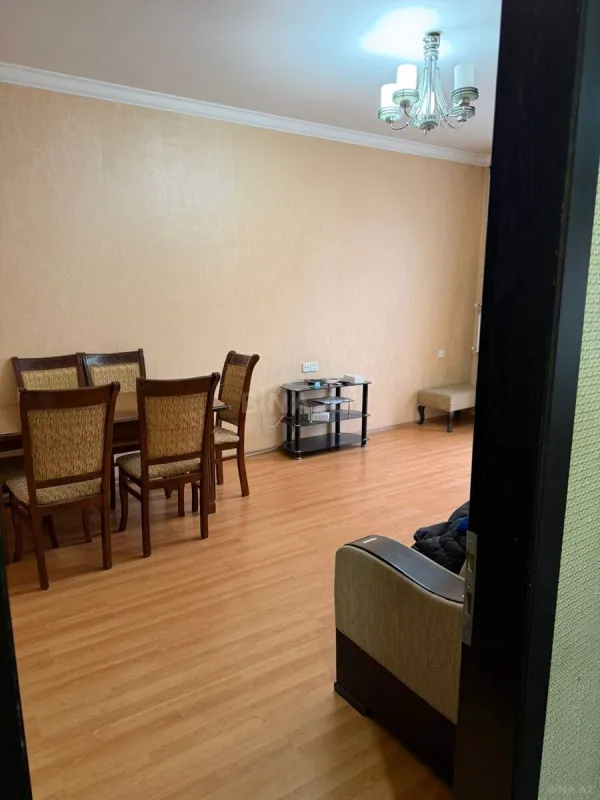 Satılır 2 otaqlı mənzil 66 m²