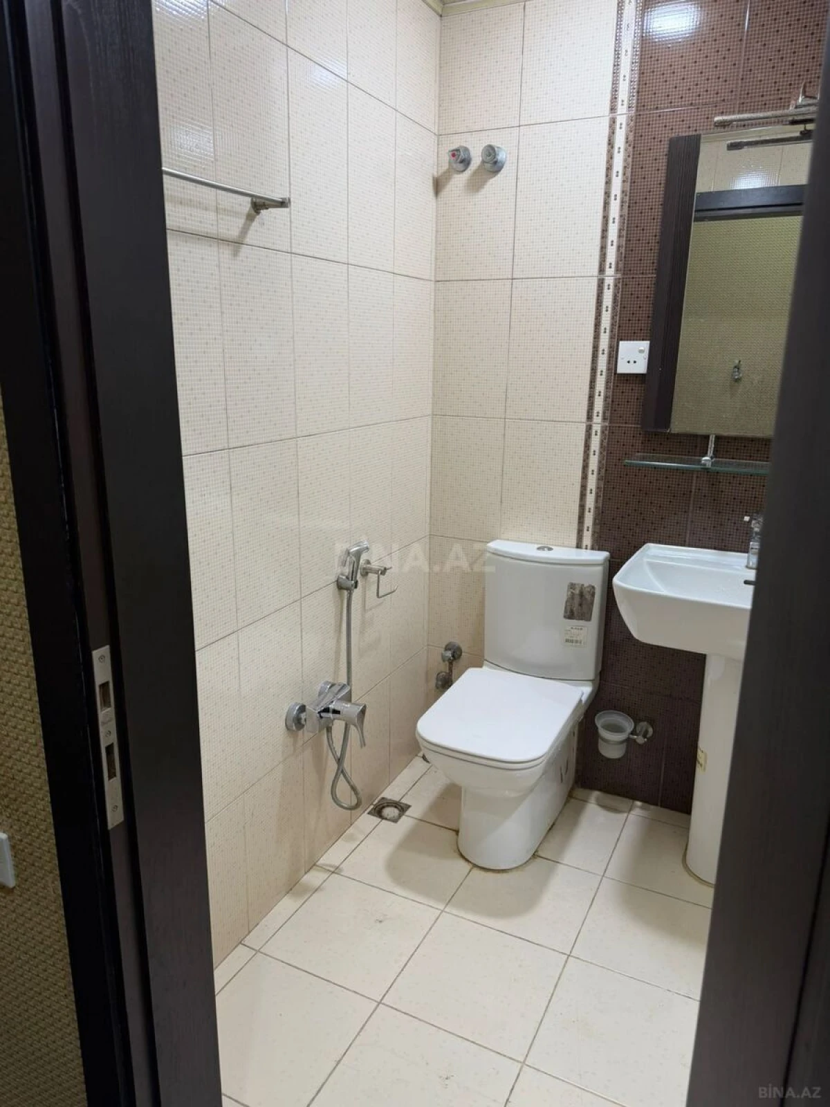 Satılır 2 otaqlı mənzil 66 m²