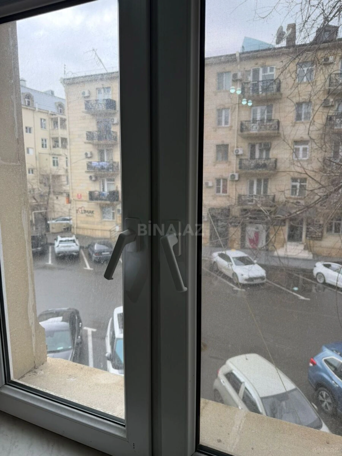 Satılır 2 otaqlı mənzil 66 m²