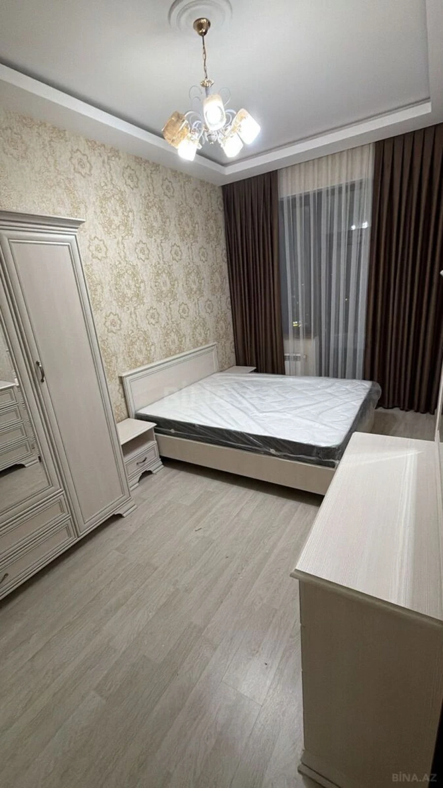 Kirayə verilir 1 otaqlı mənzil 70 m²