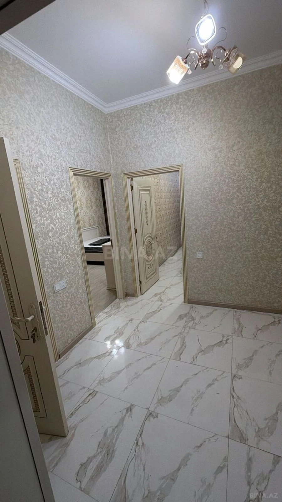 Kirayə verilir 1 otaqlı mənzil 70 m²