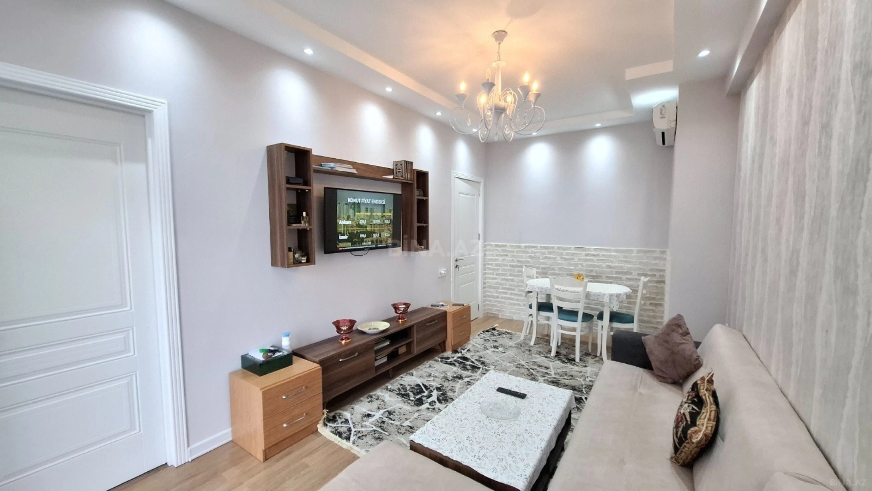 Satılır 2 otaqlı mənzil 60 m²