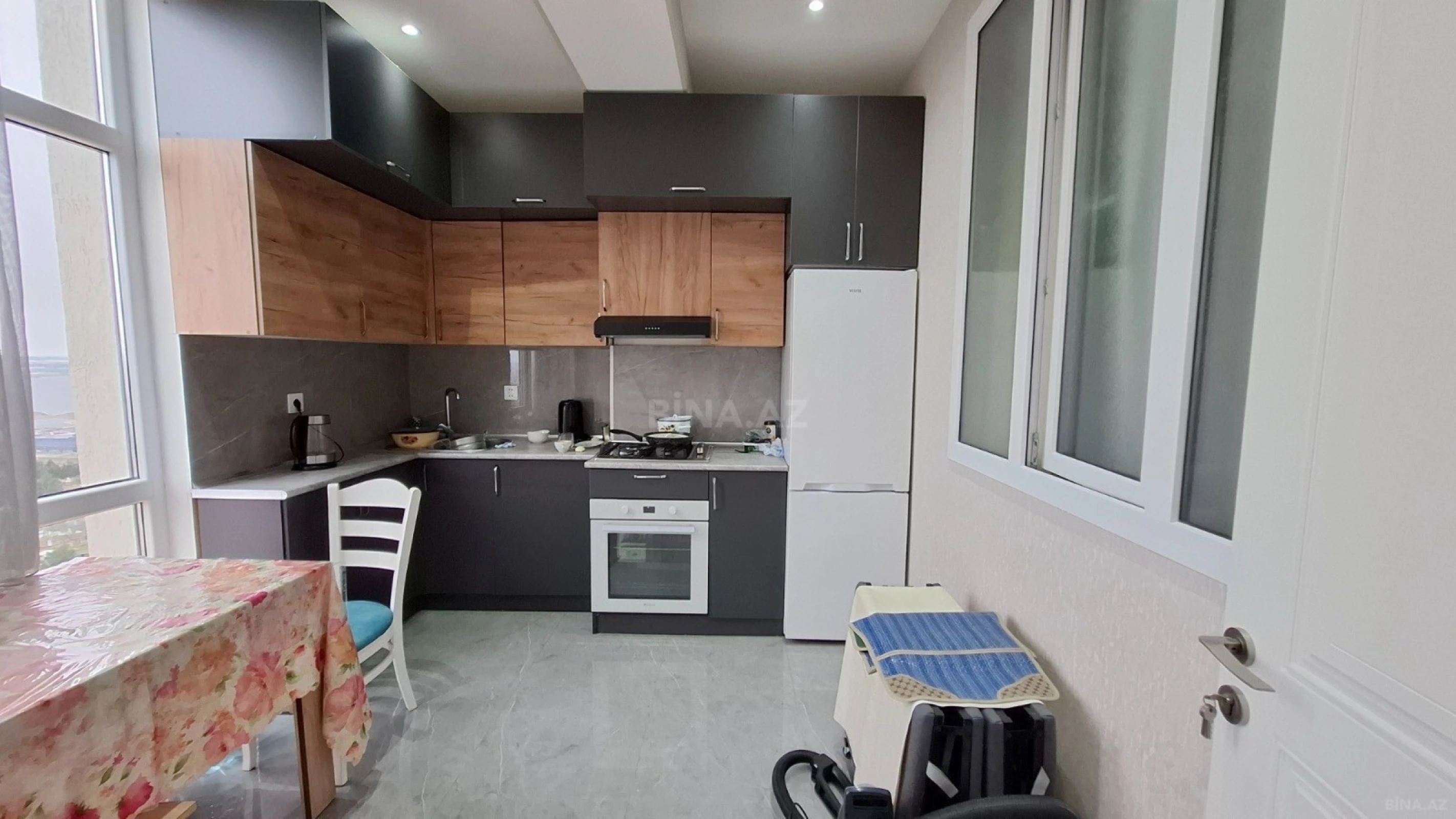 Satılır 2 otaqlı mənzil 60 m²