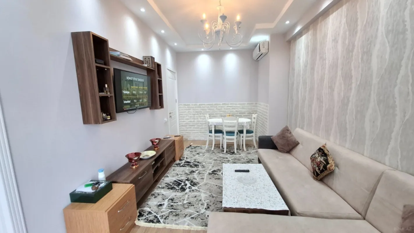 Satılır 2 otaqlı mənzil 60 m²