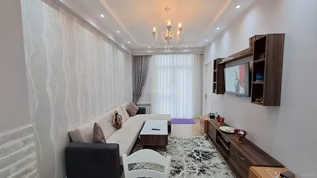 Satılır 2 otaqlı mənzil 60 m²