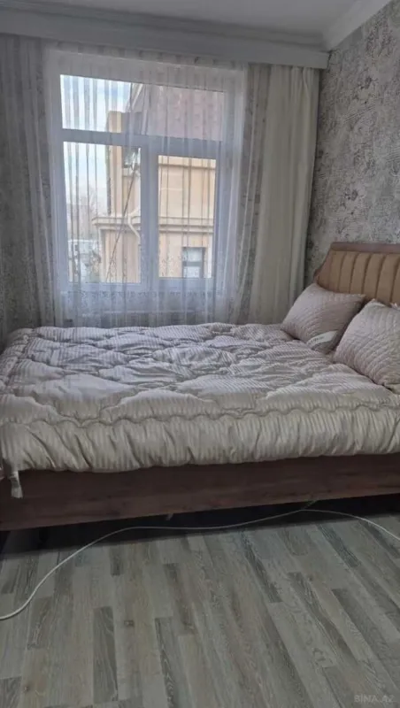 Kirayə verilir 2 otaqlı mənzil 50 m²