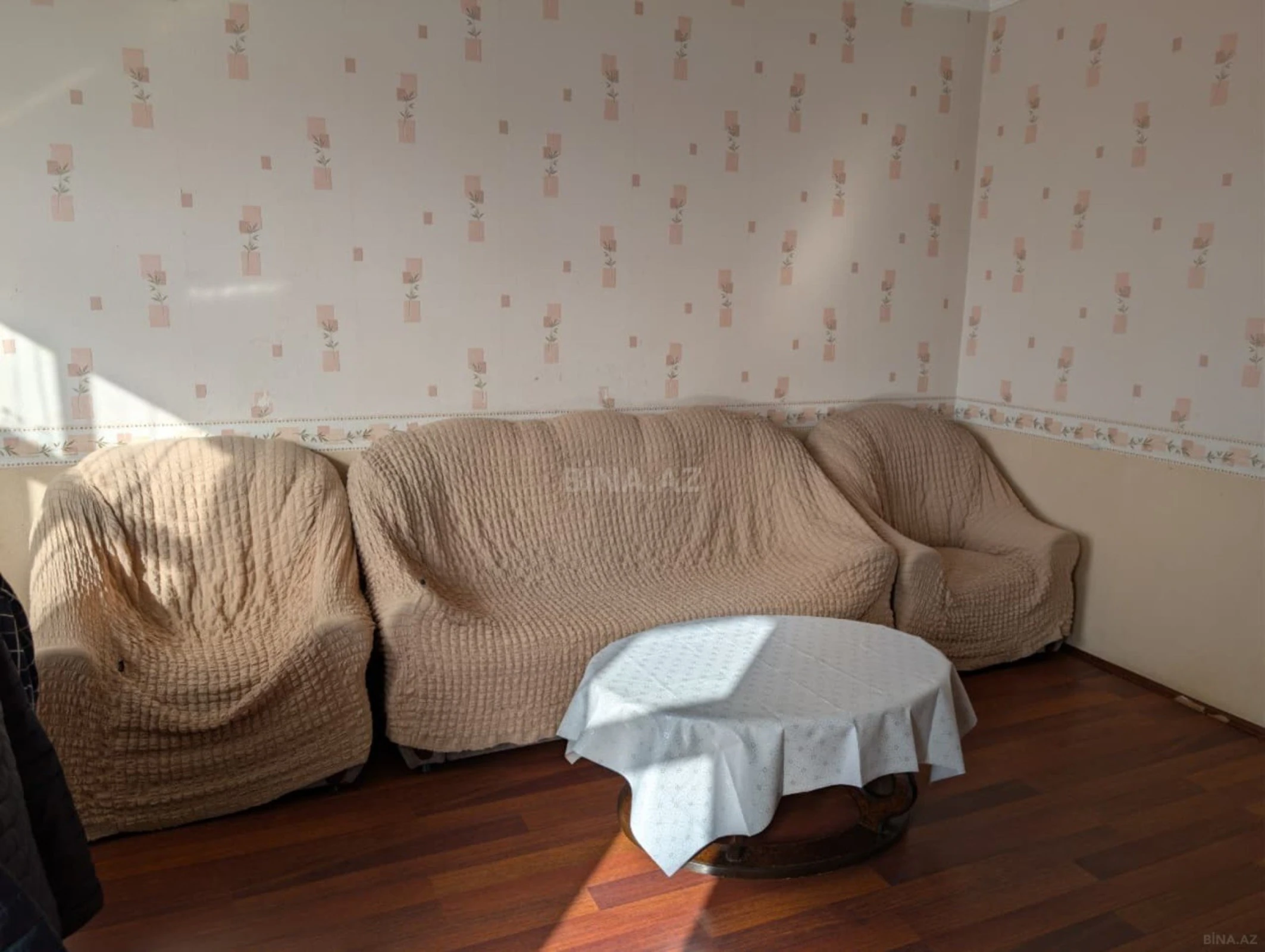 Kirayə verilir 2 otaqlı mənzil 80 m²