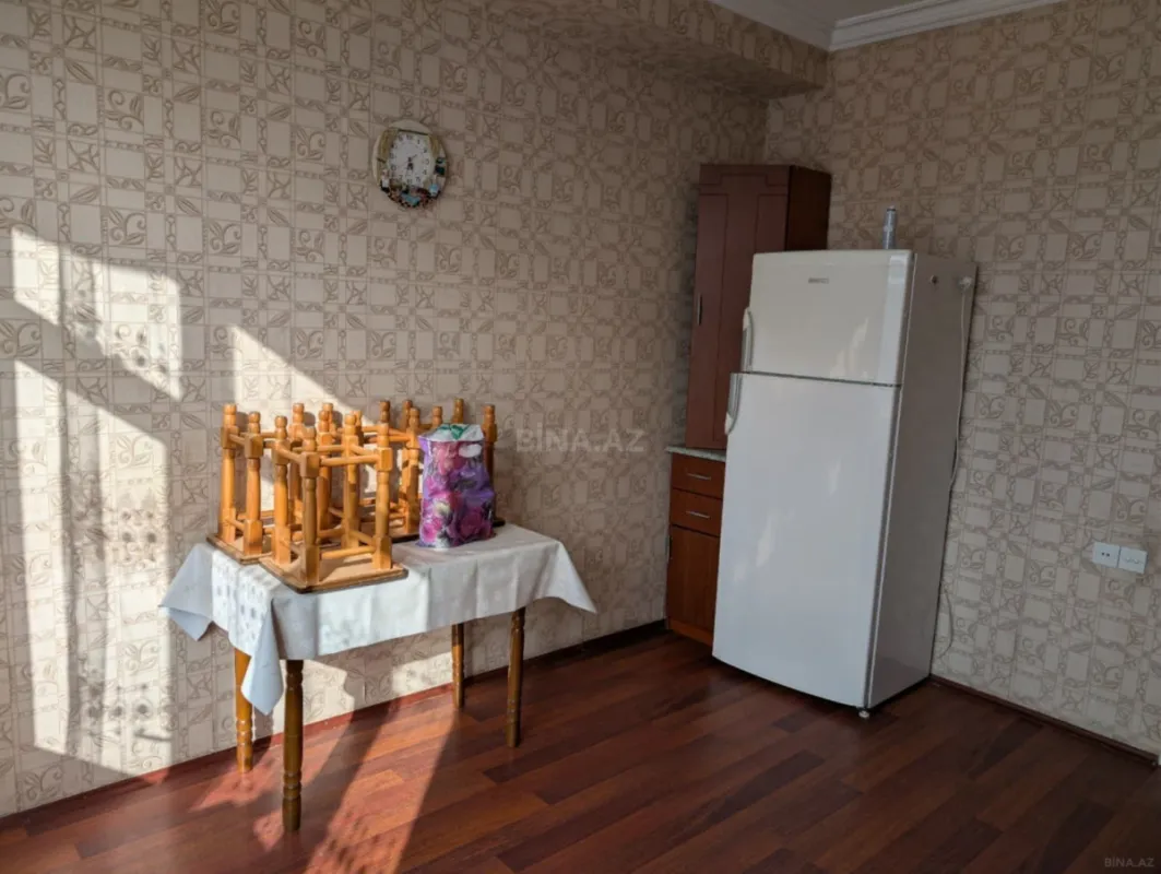 Kirayə verilir 2 otaqlı mənzil 80 m²