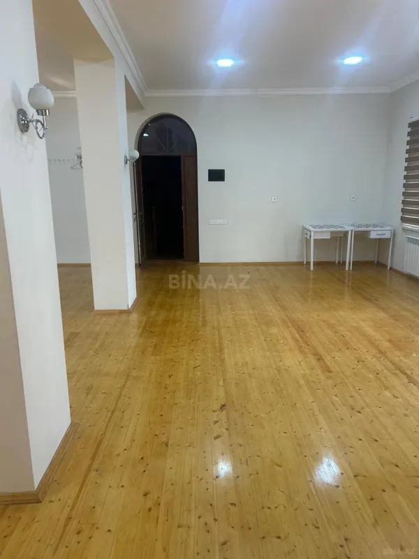 Kirayə verilir 20 otaqlı ofis 950 m²