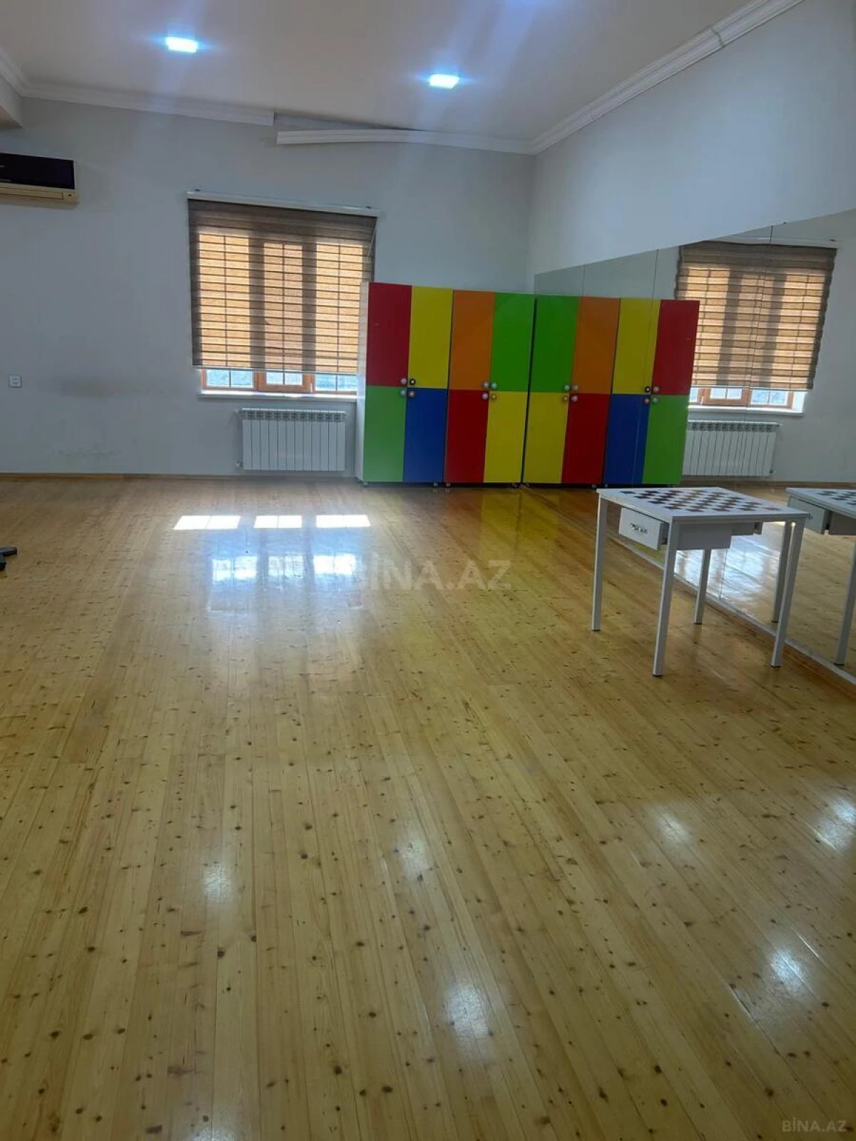 Kirayə verilir 20 otaqlı ofis 950 m²