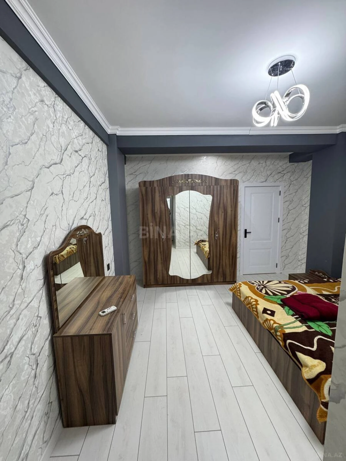 Satılır 2 otaqlı mənzil 58 m²
