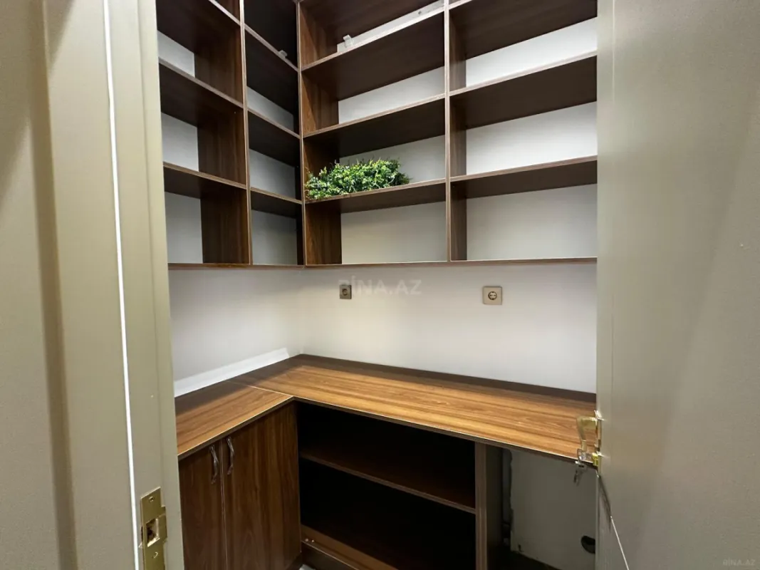 Satılır 5 otaqlı həyət evi 220 m²