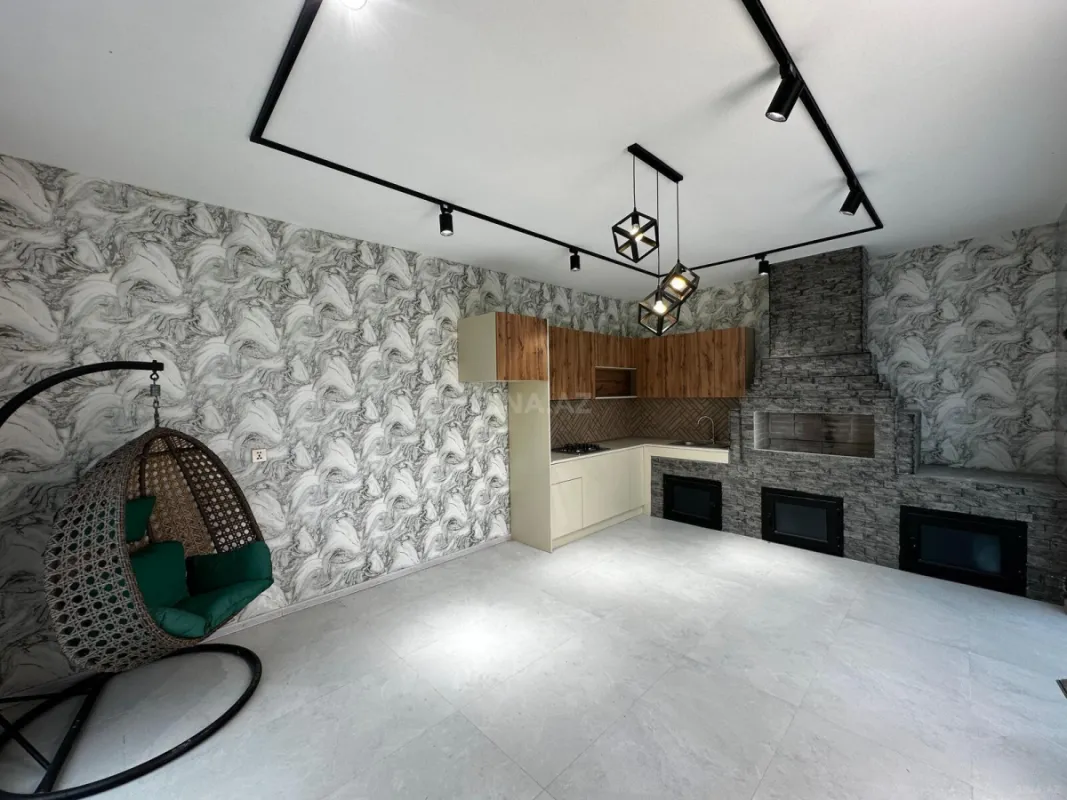 Satılır 5 otaqlı həyət evi 220 m²