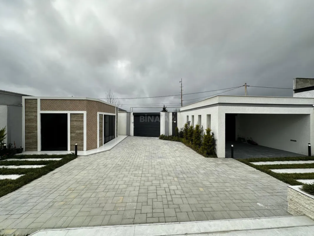 Satılır 5 otaqlı həyət evi 220 m²