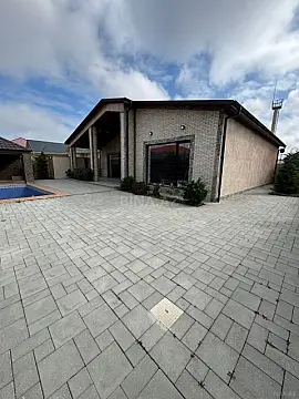 Satılır 4 otaqlı həyət evi 190 m²