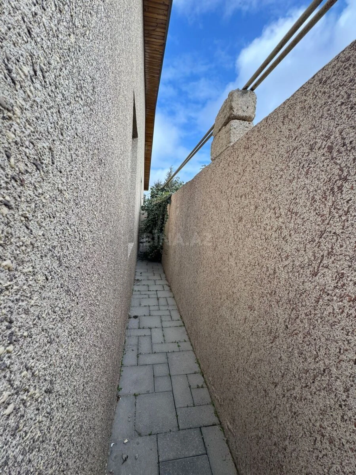 Satılır 4 otaqlı həyət evi 190 m²