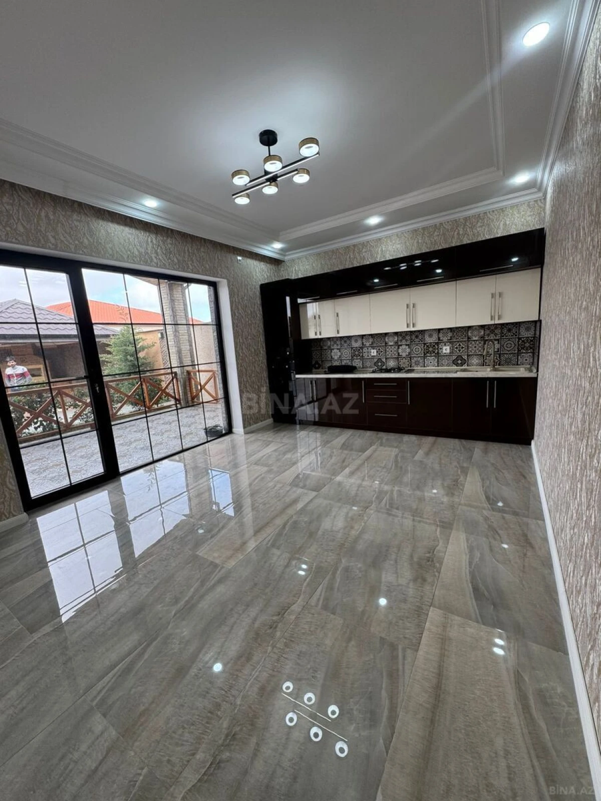 Satılır 4 otaqlı həyət evi 190 m²