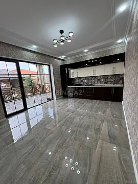 Satılır 4 otaqlı həyət evi 190 m²