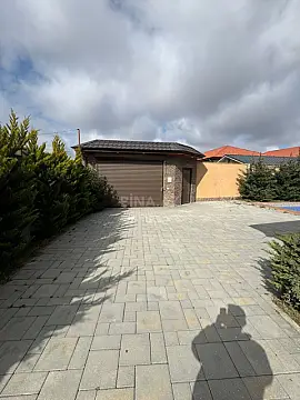 Satılır 4 otaqlı həyət evi 190 m²