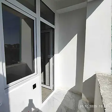 Satılır 2 otaqlı mənzil 52 m²