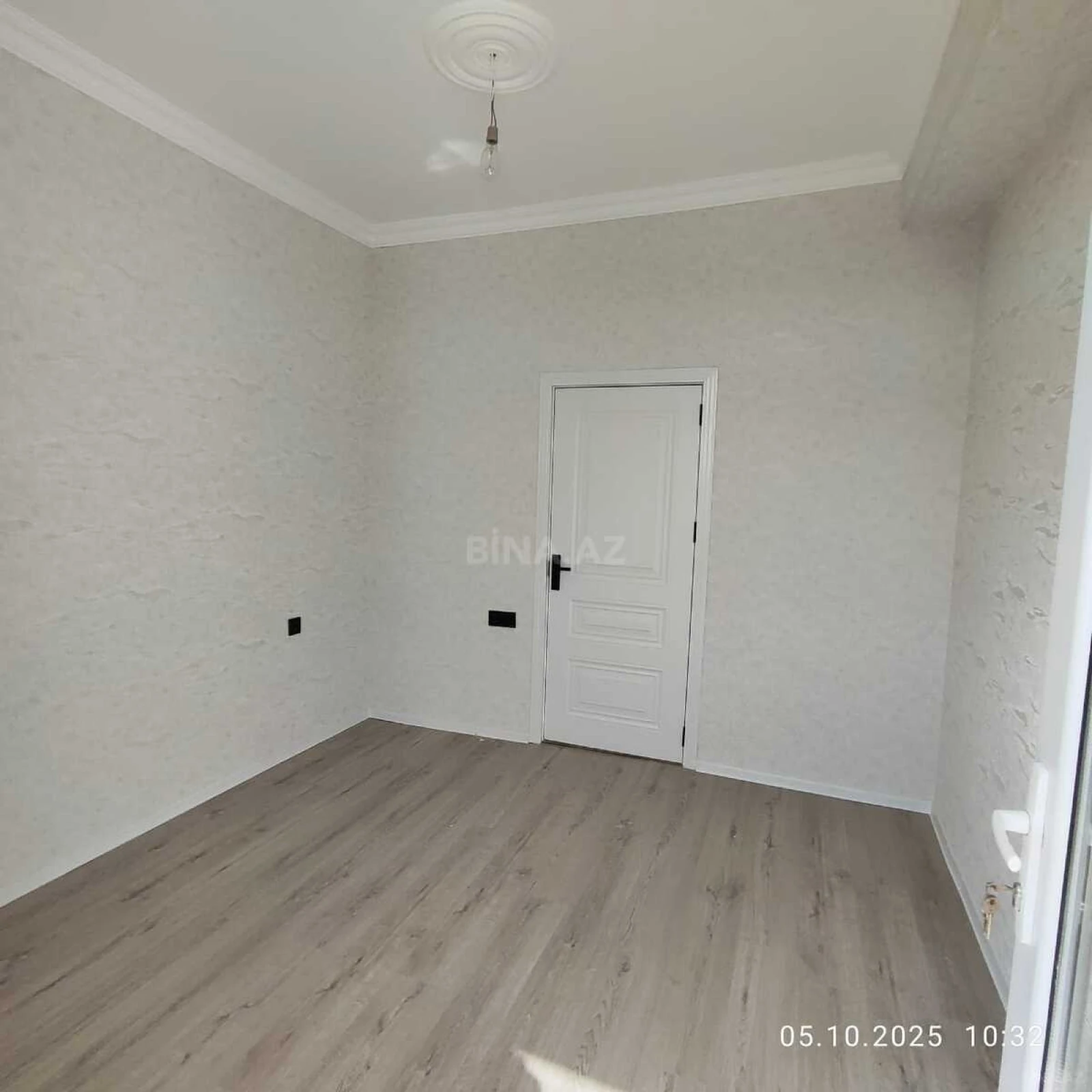 Satılır 2 otaqlı mənzil 52 m²