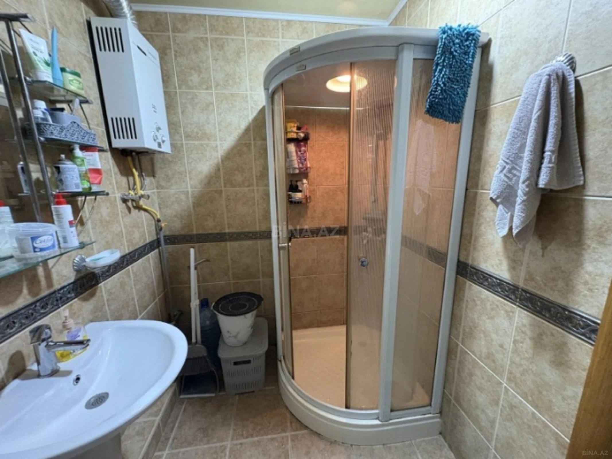 Satılır 4 otaqlı mənzil 105 m²