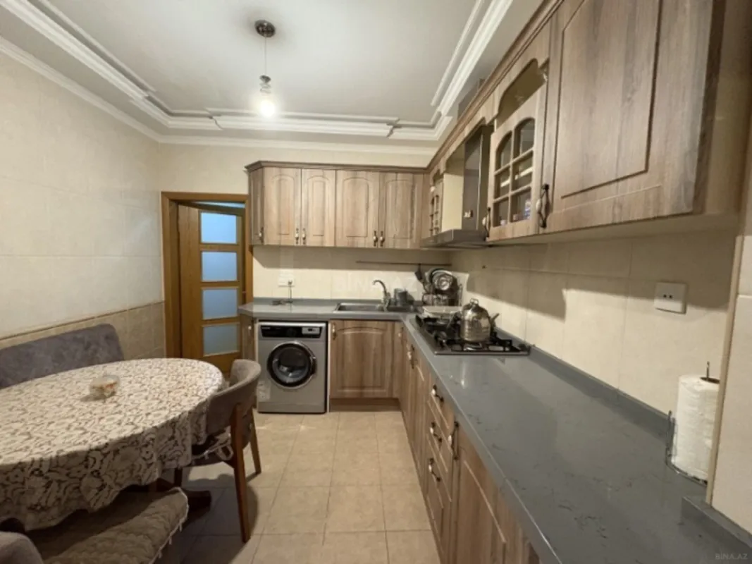 Satılır 4 otaqlı mənzil 105 m²