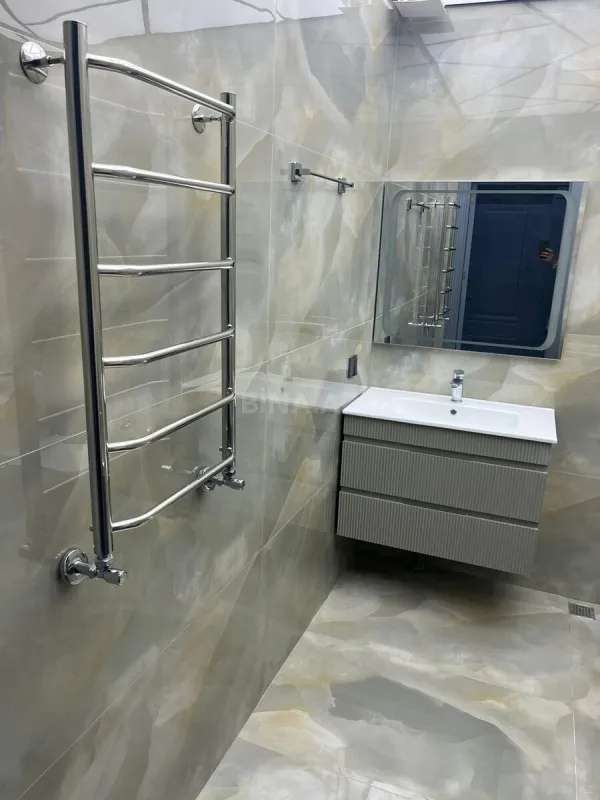 Satılır 3 otaqlı mənzil 115 m²