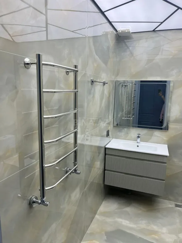 Satılır 3 otaqlı mənzil 115 m²