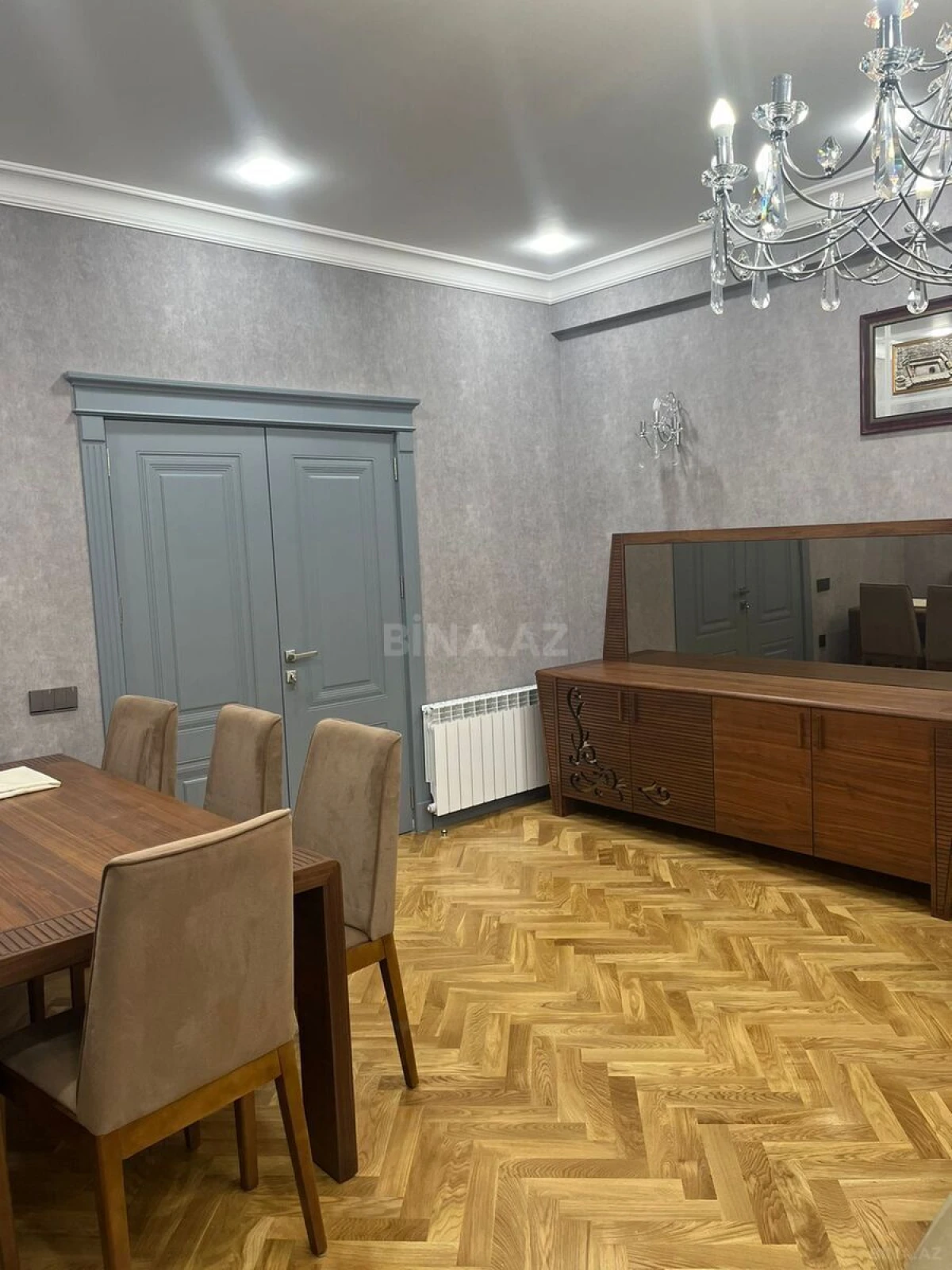 Satılır 3 otaqlı mənzil 115 m²