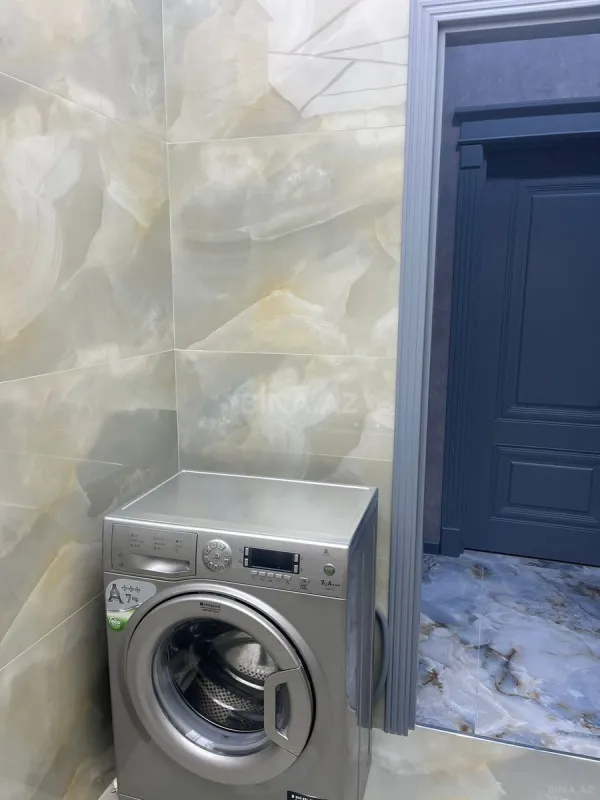 Satılır 3 otaqlı mənzil 115 m²