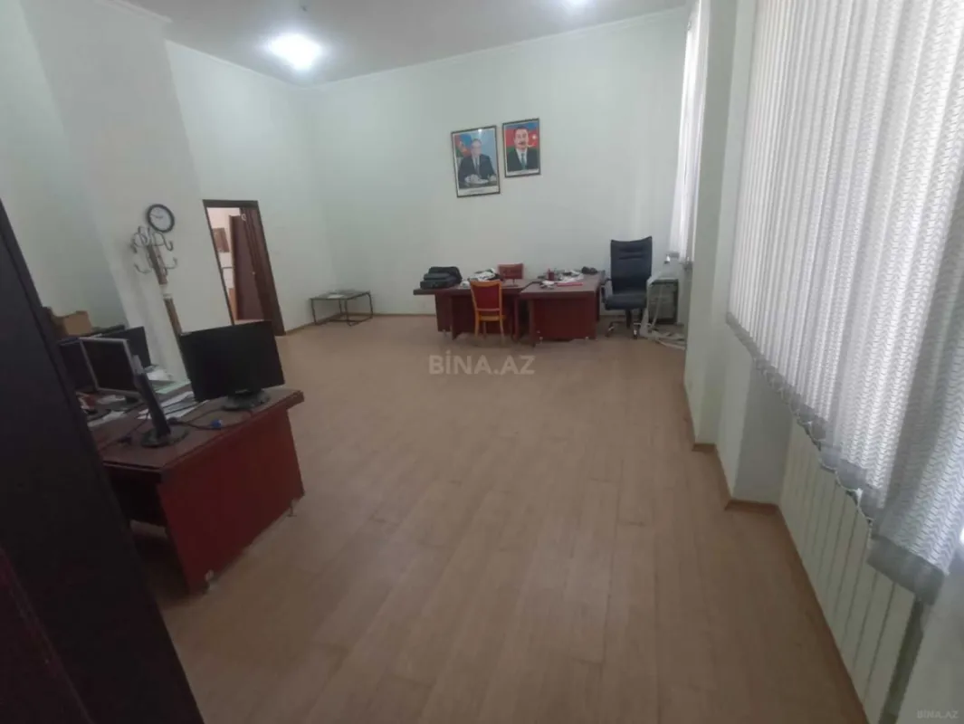 Kirayə verilir 3 otaqlı ofis 250 m²