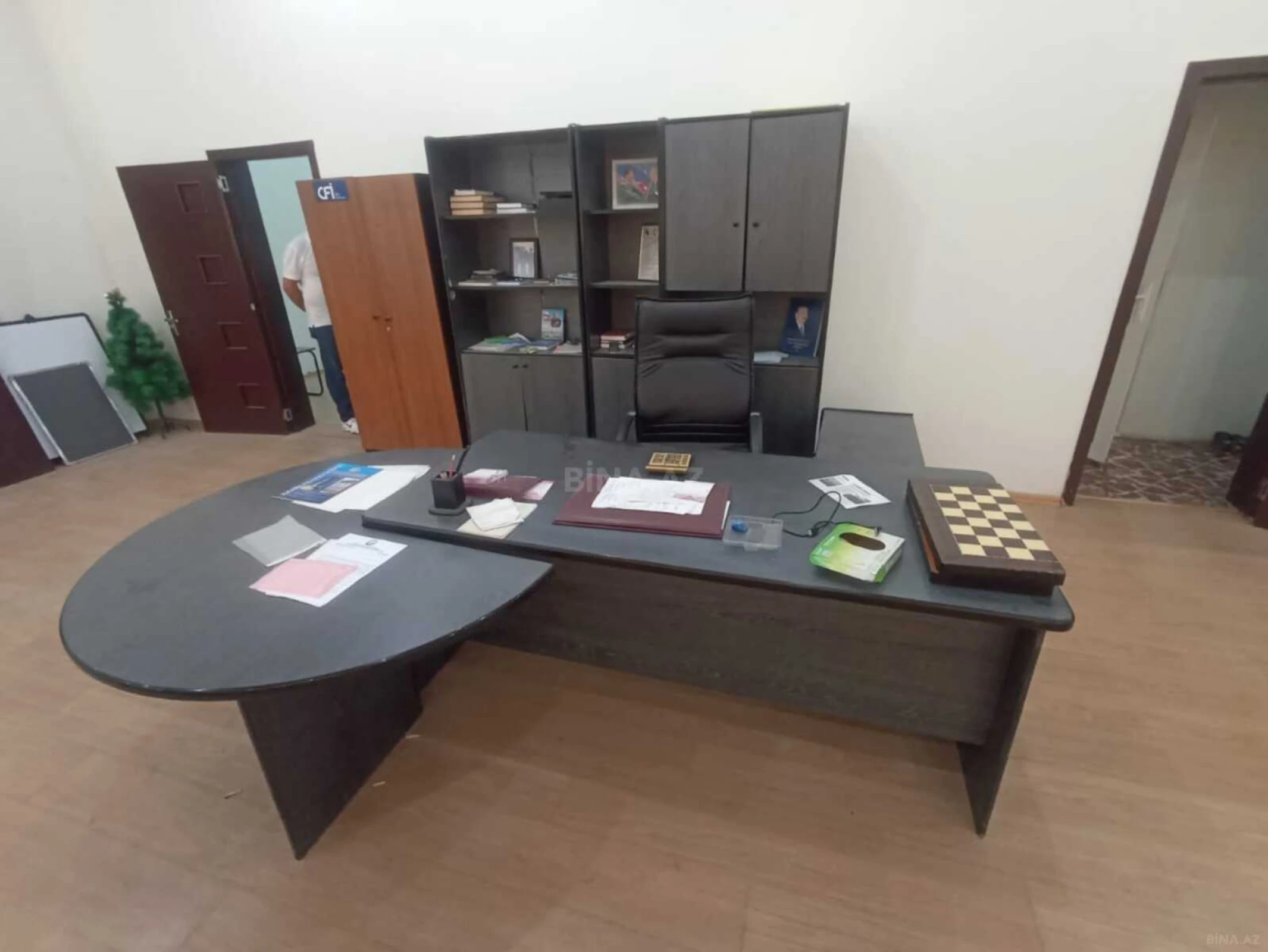 Kirayə verilir 3 otaqlı ofis 250 m²