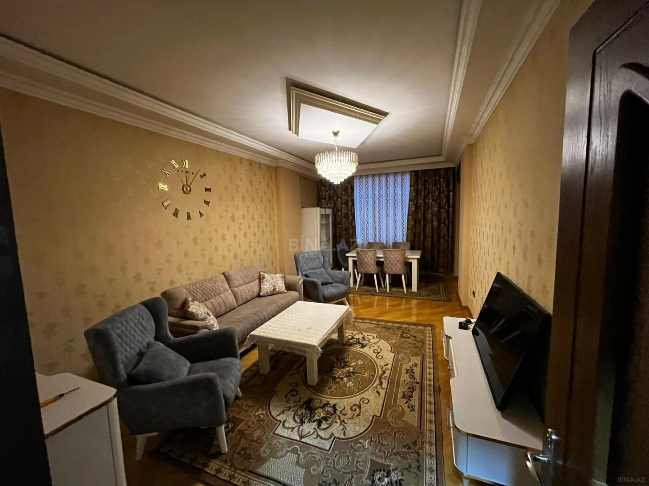 Kirayə verilir 3 otaqlı mənzil 136 m²