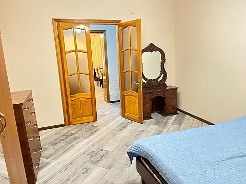 Kirayə verilir 3 otaqlı mənzil 85 m²