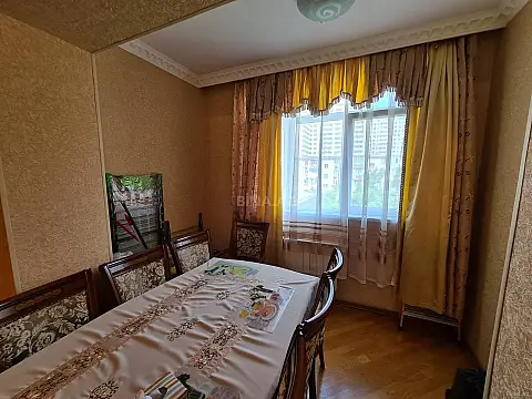 Satılır 3 otaqlı mənzil 75 m²