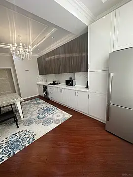 Satılır 3 otaqlı mənzil 120 m²