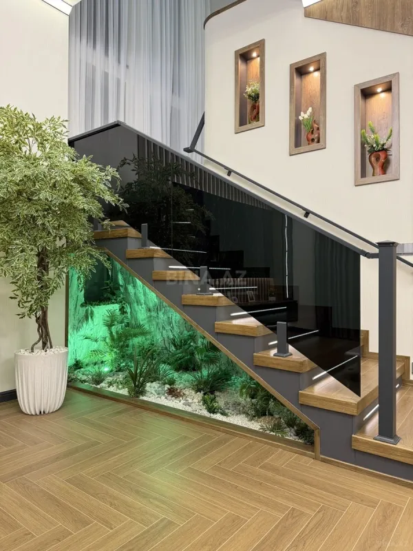 Satılır 5 otaqlı həyət evi 240 m²