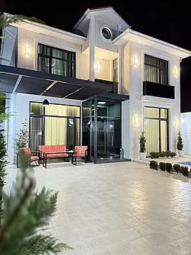Satılır 5 otaqlı həyət evi 240 m²