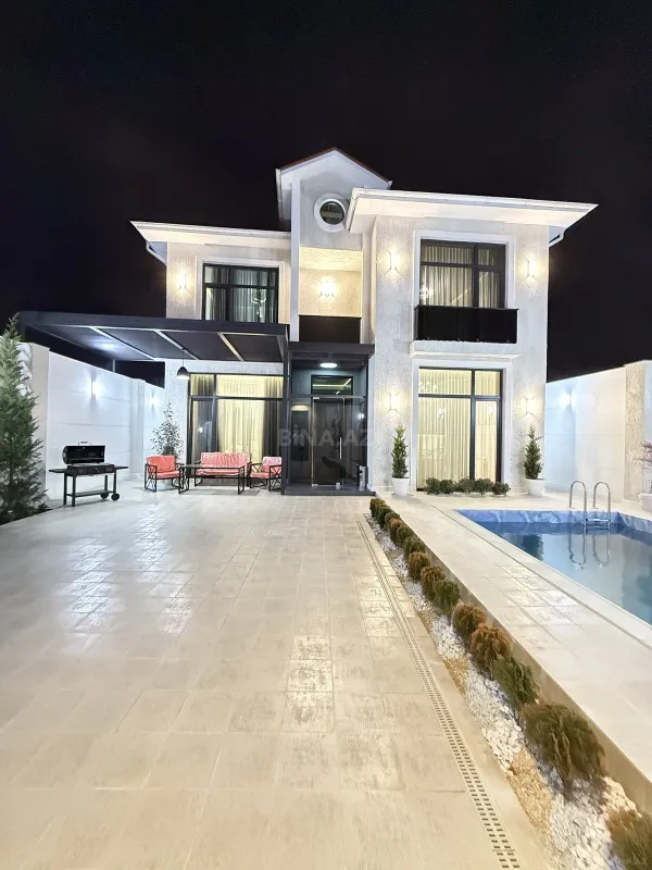 Satılır 5 otaqlı həyət evi 240 m²