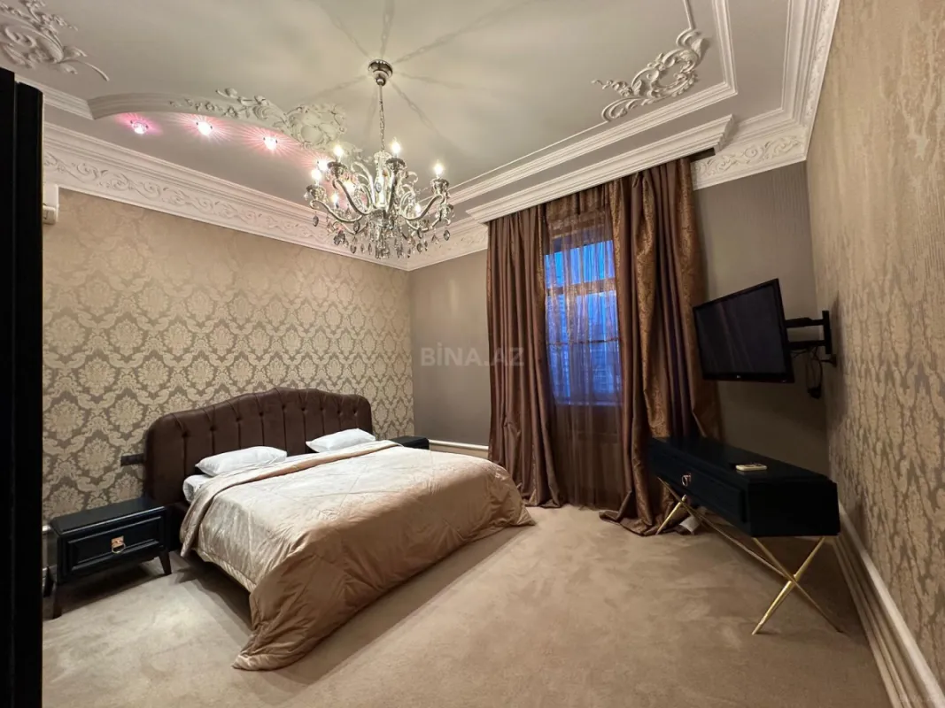 Kirayə verilir 3 otaqlı mənzil 130 m²