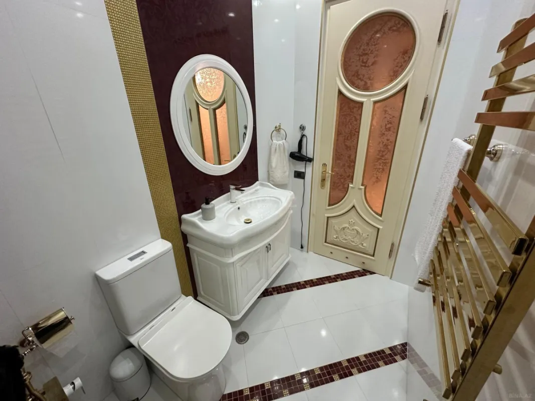 Kirayə verilir 3 otaqlı mənzil 130 m²