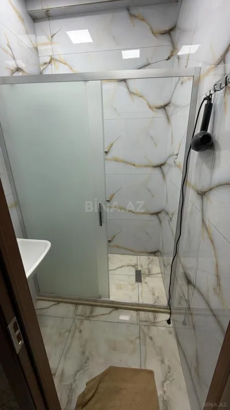 Kirayə verilir 1 otaqlı mənzil 60 m²