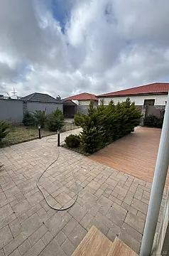 Satılır 4 otaqlı həyət evi 200 m²