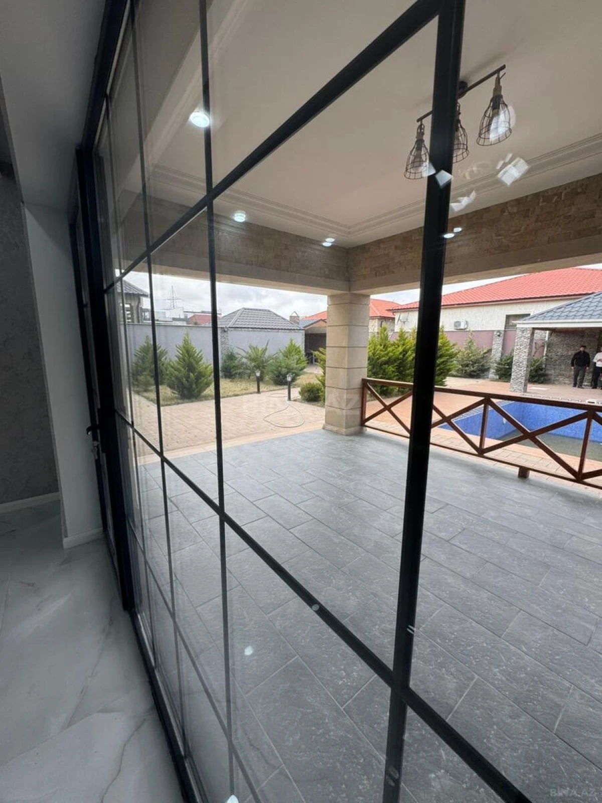 Satılır 4 otaqlı həyət evi 200 m²